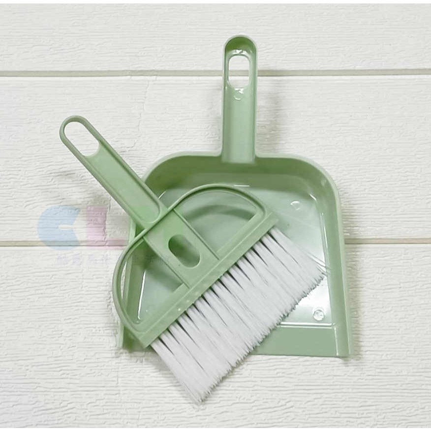 【酷露馬】桌上迷你掃把 居家小掃把 鍵盤刷 汽車清潔掃把 小刷子 小毛刷 汽車掃帚 HF013-細節圖6