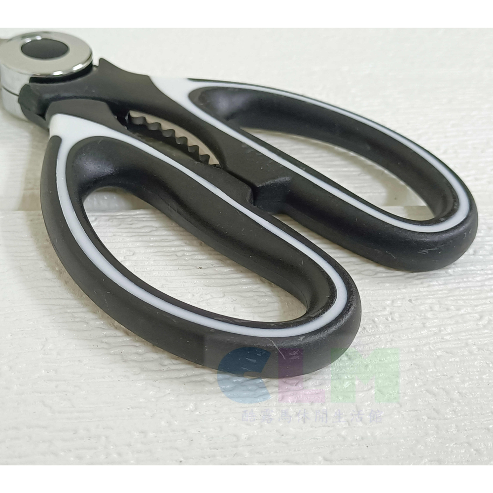 【酷露馬】多功能護套廚房剪 不鏽鋼剪刀 不鏽鋼料理剪 護套剪刀 食材剪刀 廚房剪刀 開瓶器 露營炊具 生活家HK085-細節圖6