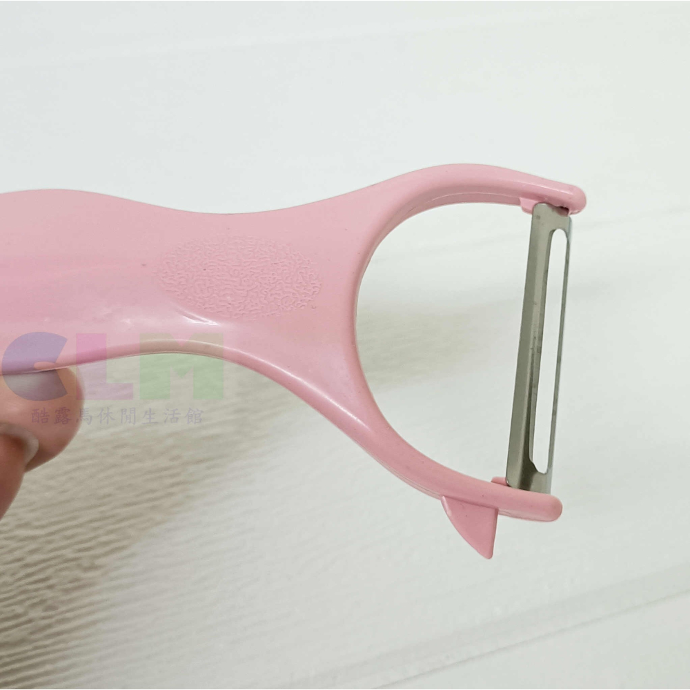 【酷露馬】廚房刨刀 水果刨刀 料理刨刀 削皮刀 削皮器 去皮刀 刮皮刀 去皮器 料理用品 顏色隨機 HK089-細節圖6