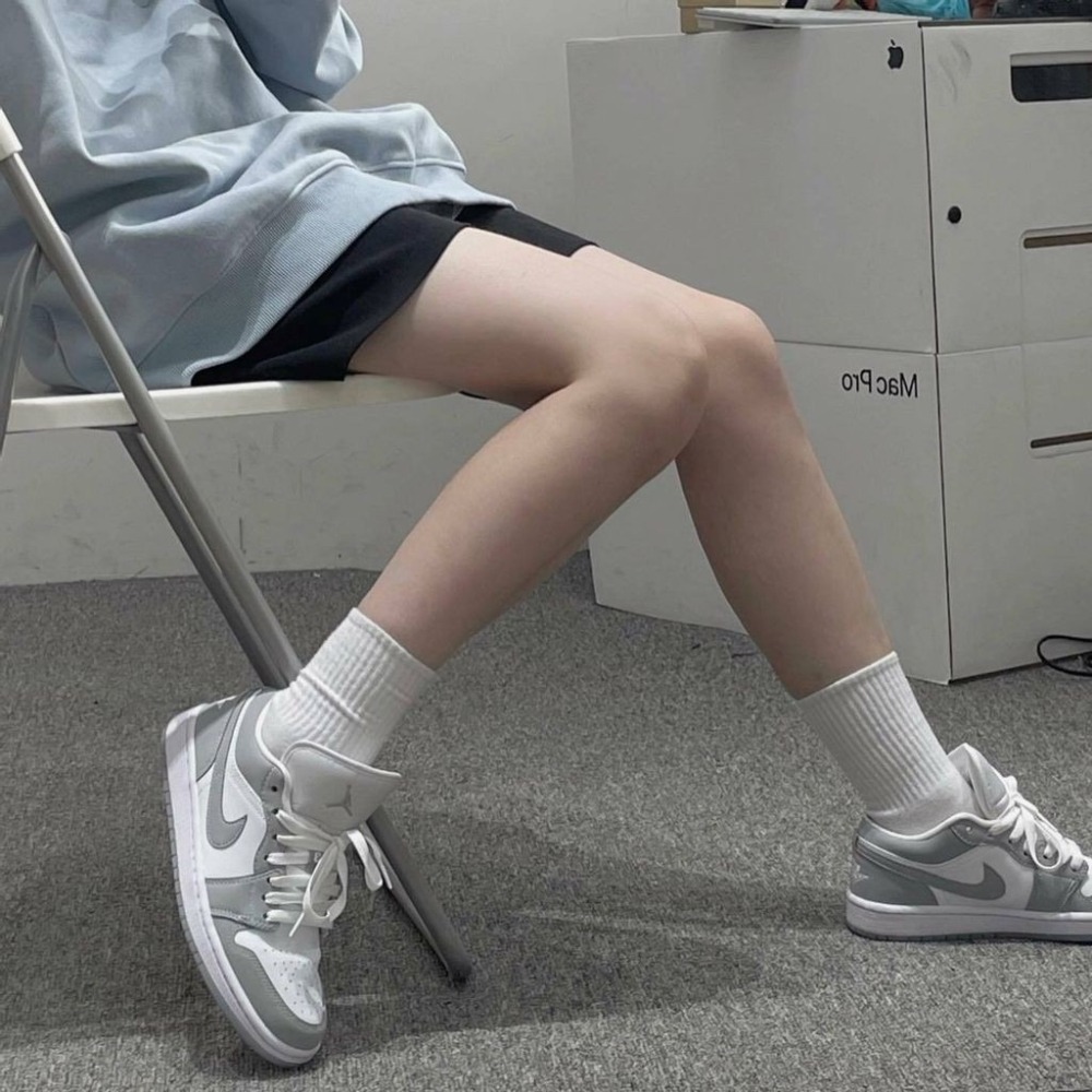 NIKE AIR JORDAN 1 灰白 冰晶底 低筒 高筒 淺灰 女鞋 DC0774-105-細節圖9