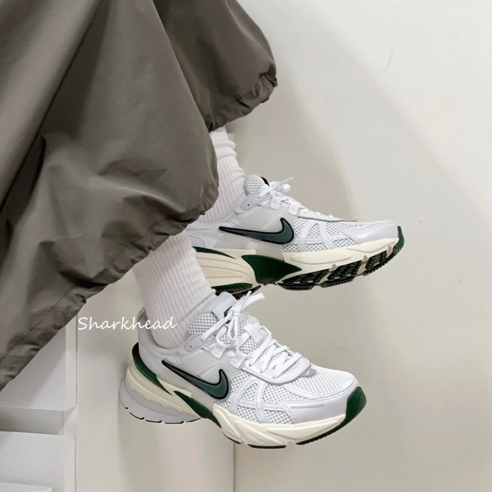 Nike V2K Run 奶油底 老爹鞋 復古鞋 增高 白銀 銀 FD0736-100 白綠-細節圖9
