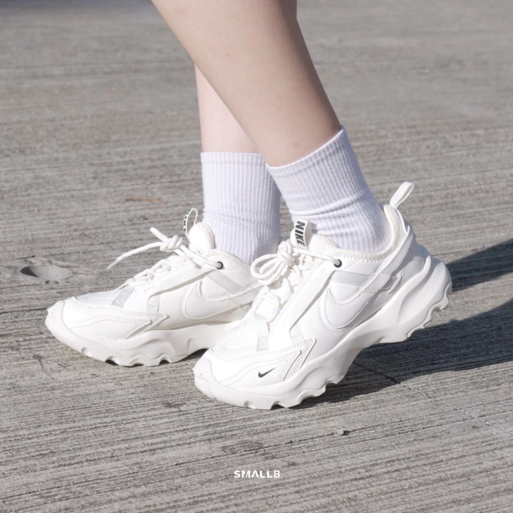 Nike TC7900 米白 厚底 增高 DD9682-100-細節圖2