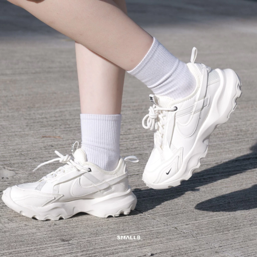 Nike TC7900 米白 厚底 增高 DD9682-100-細節圖3