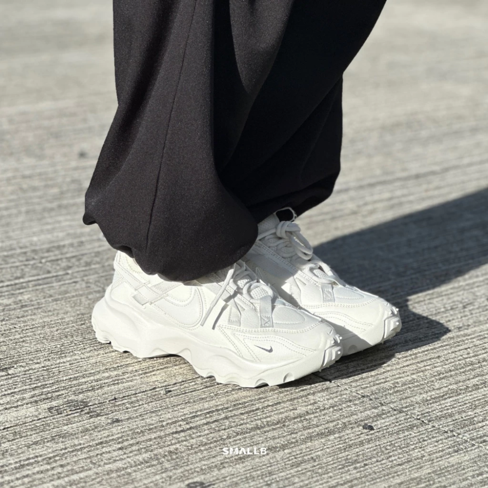 Nike TC7900 米白 厚底 增高 DD9682-100-細節圖5