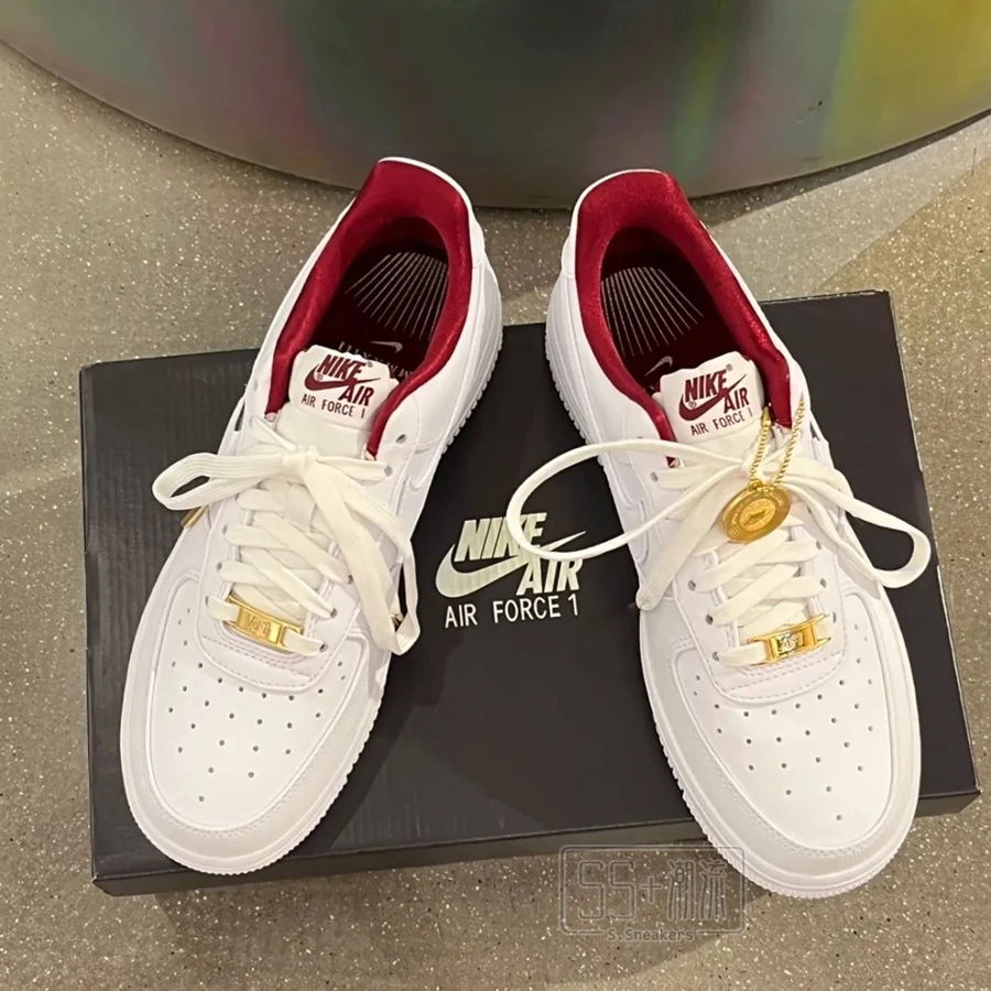 Nike Air Force 1 AF1 休閒鞋 白紅 白酒紅 奶油底 灰紅 灰酒紅 金幣 DV7584-100-001-細節圖2