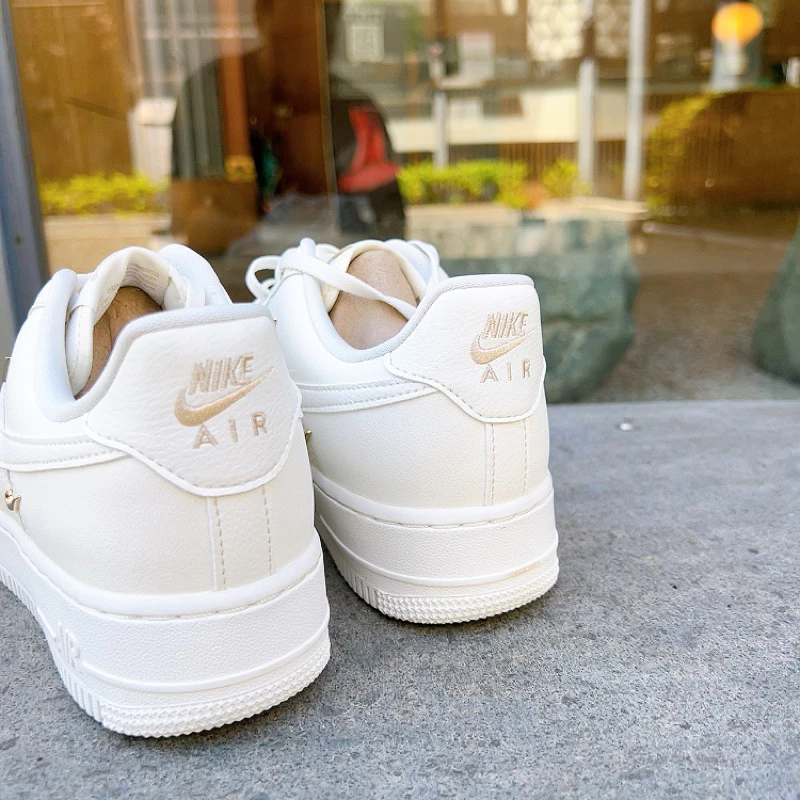 Nike W Air Force 1 米色 小金勾 FV3654111 炫雅-細節圖8