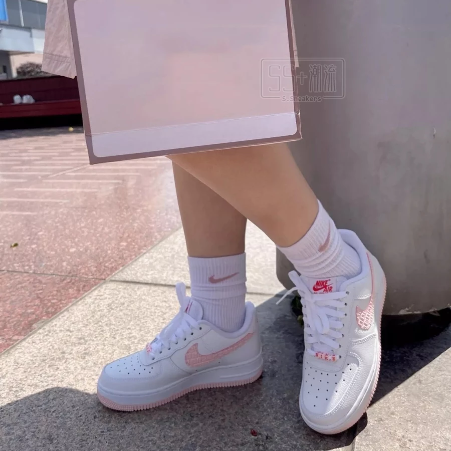 Nike Air Force 1 AF1 Valentines Day 休閒鞋 情人節 白粉 女鞋 DQ9320-100-細節圖7