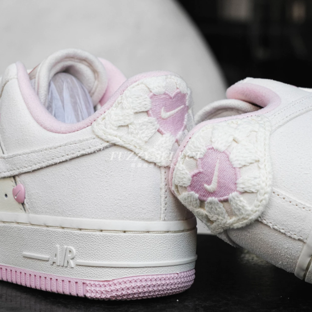 Nike Air Force 1 情人節 櫻花粉 愛心 麂皮 HV5992-111-細節圖3