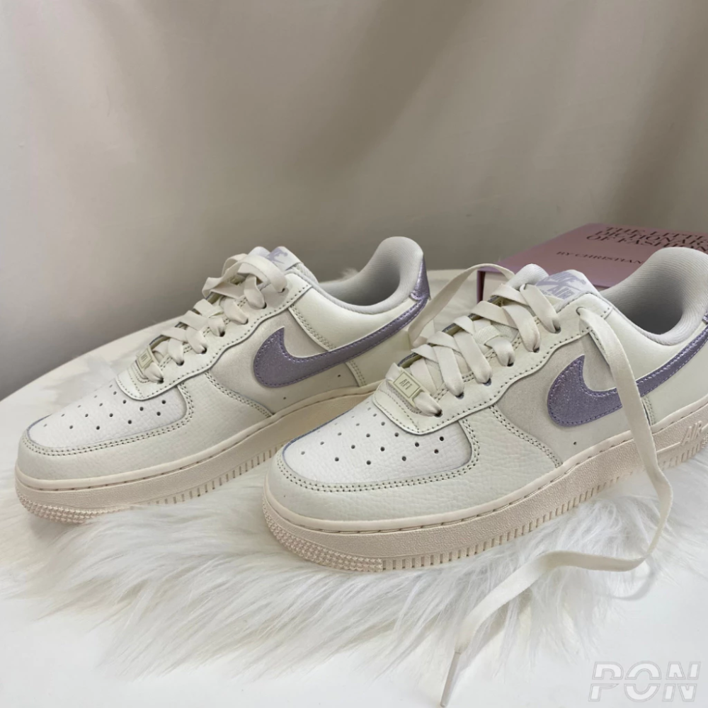 Nike Air Force 1 女鞋 米白 珠光紫 星黛露紫 休閒鞋 DV7470-100-細節圖5