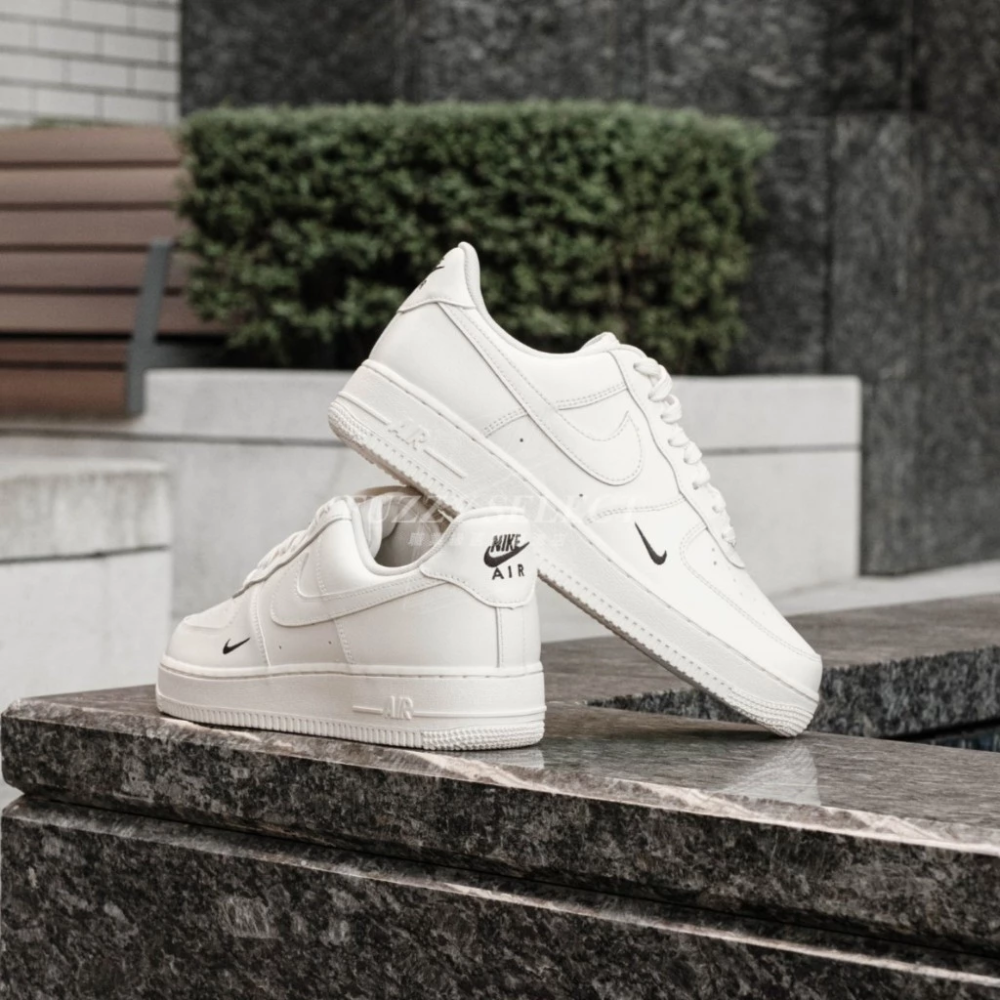 W Nike Air Force 1 黑小勾 刺繡 奶油白 HF1058-133-規格圖9