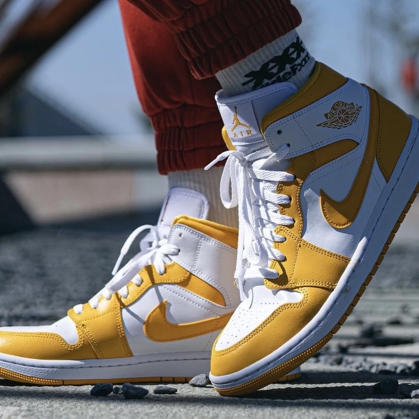 Air Jordan 1 University Gold 金黃 白黃 女款 BQ6472-117-細節圖7