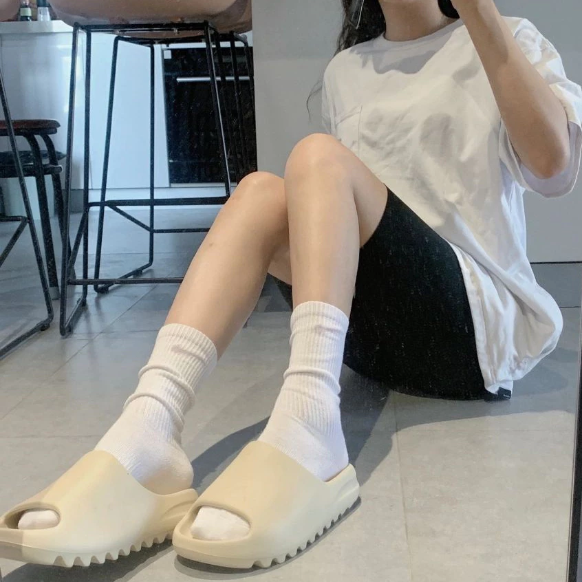 YEEZY Slide Bone 骨白 白 米棕 奶茶色 拖鞋 椰子拖 厚底拖鞋 男女鞋 FZ5897 HQ6448-細節圖4