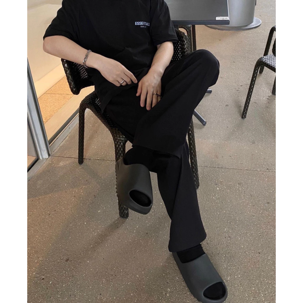 YEEZY Slide Bone 骨白 白 米棕 奶茶色 拖鞋 椰子拖 厚底拖鞋 男女鞋 FZ5897 HQ6448-細節圖6