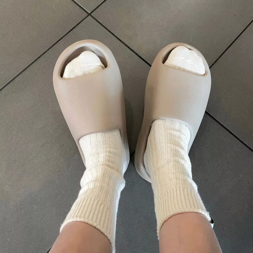 YEEZY Slide Bone 骨白 白 米棕 奶茶色 拖鞋 椰子拖 厚底拖鞋 男女鞋 FZ5897 HQ6448-規格圖9