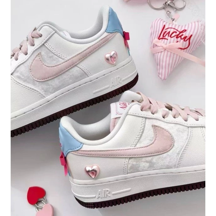 Nike Air Force 1 Low ＂Valentine＇s Day＂ 情人節限定 白色女鞋 IQ4937-161-細節圖4