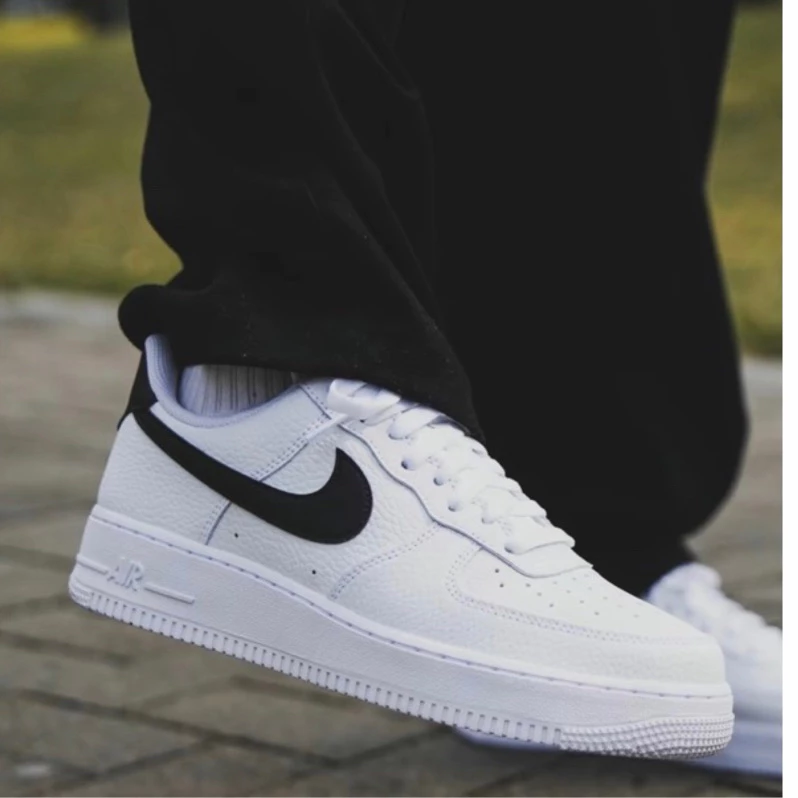 Nike Air Force 1 白黑 男女休閒運動鞋  FQ4296-101 CT2302-100-細節圖4