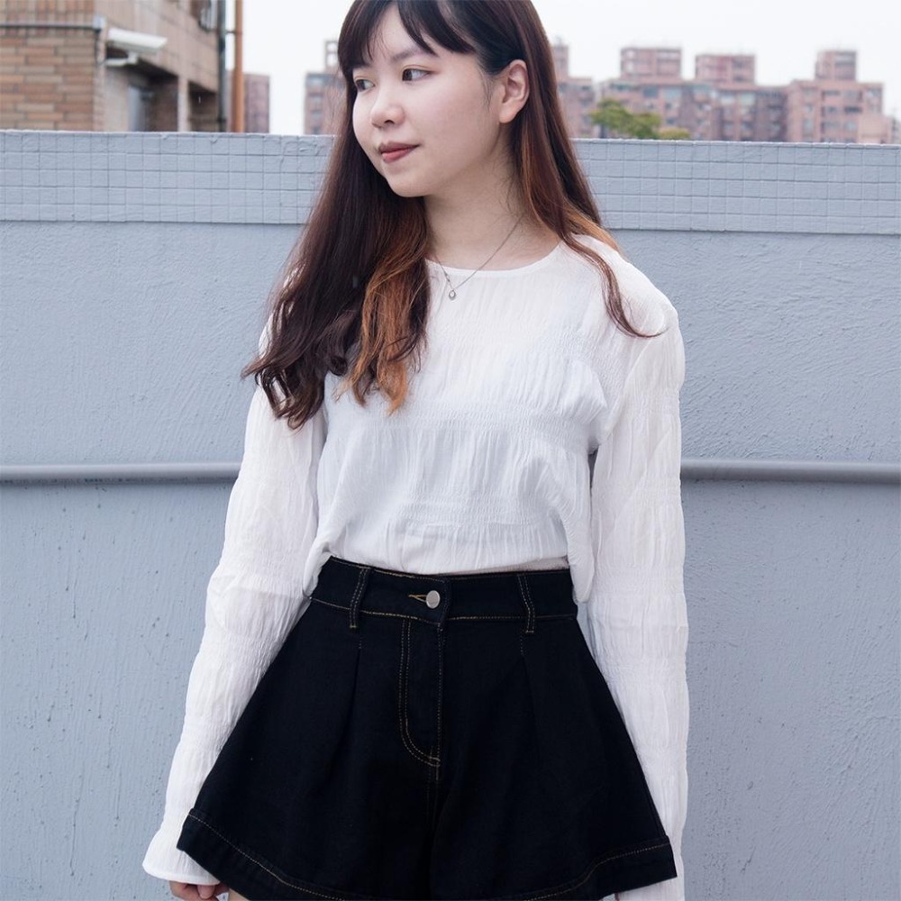 RayRayStephanie 皺褶雪紡短版透膚上衣-細節圖2