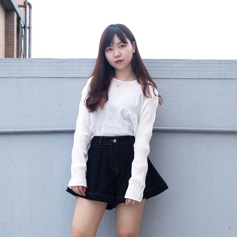 RayRayStephanie 皺褶雪紡短版透膚上衣-細節圖5