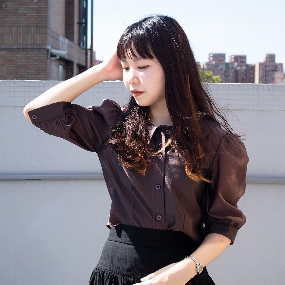 RayRayStephanie 微透膚五分袖深棕短版襯衫-細節圖4