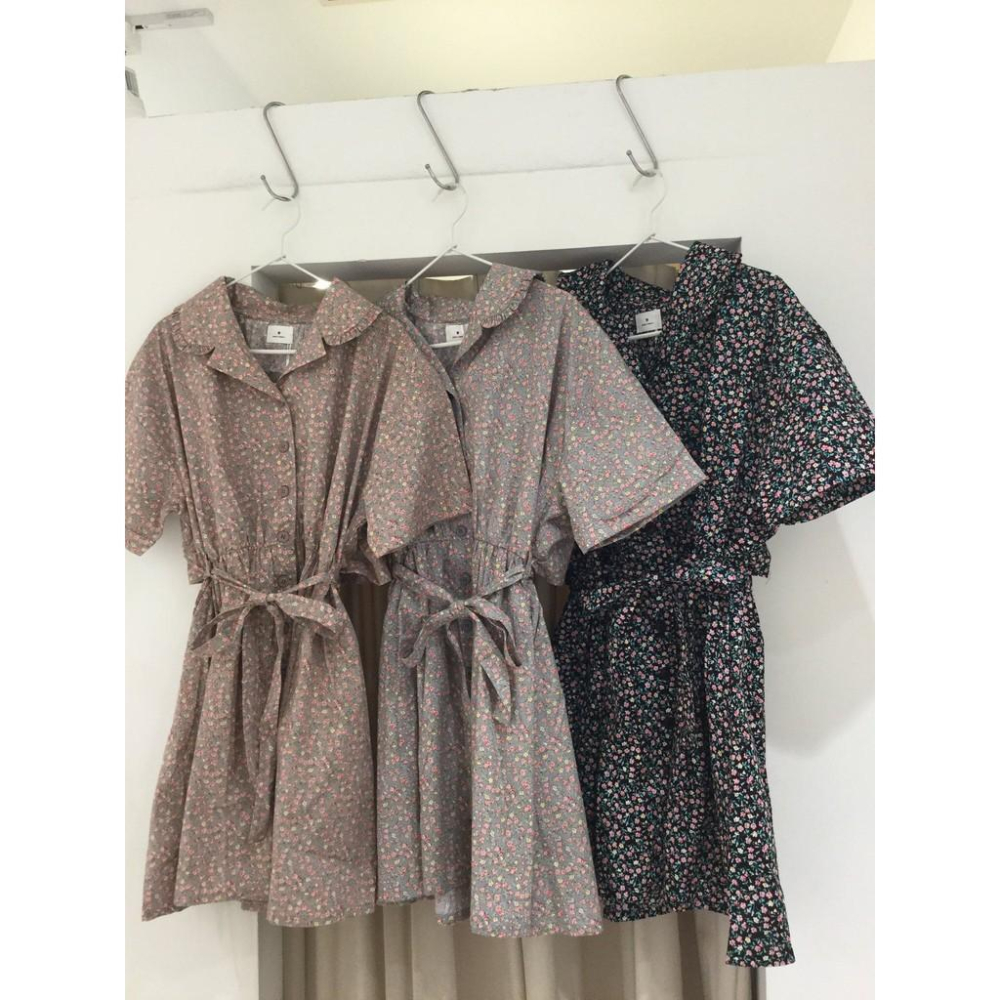 現貨 / 猫日屋💖日單merry jenny💖碎花款翻領短袖風衣外套洋裝-細節圖5