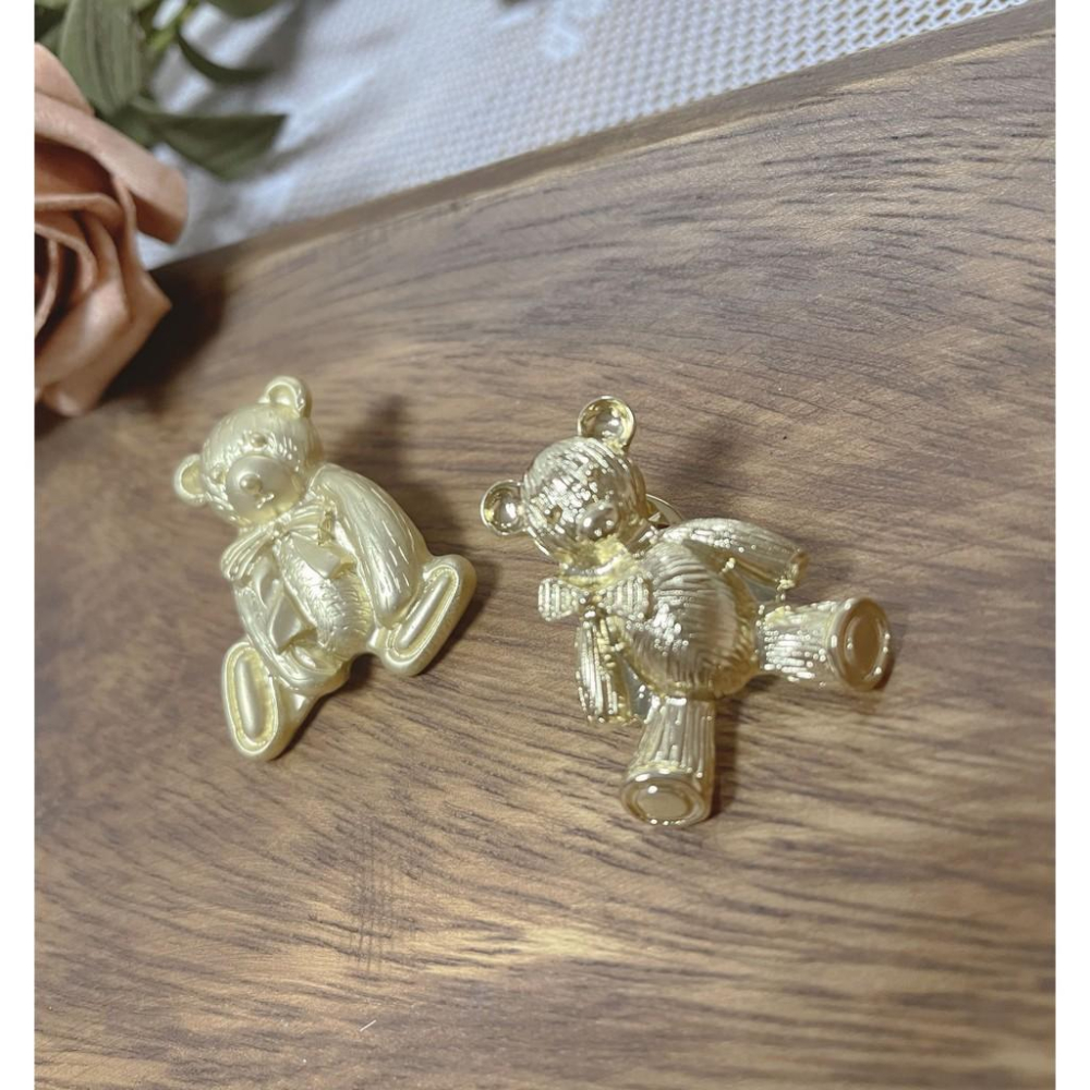 現貨💖猫日屋💖日系可愛金色小熊胸針-細節圖3
