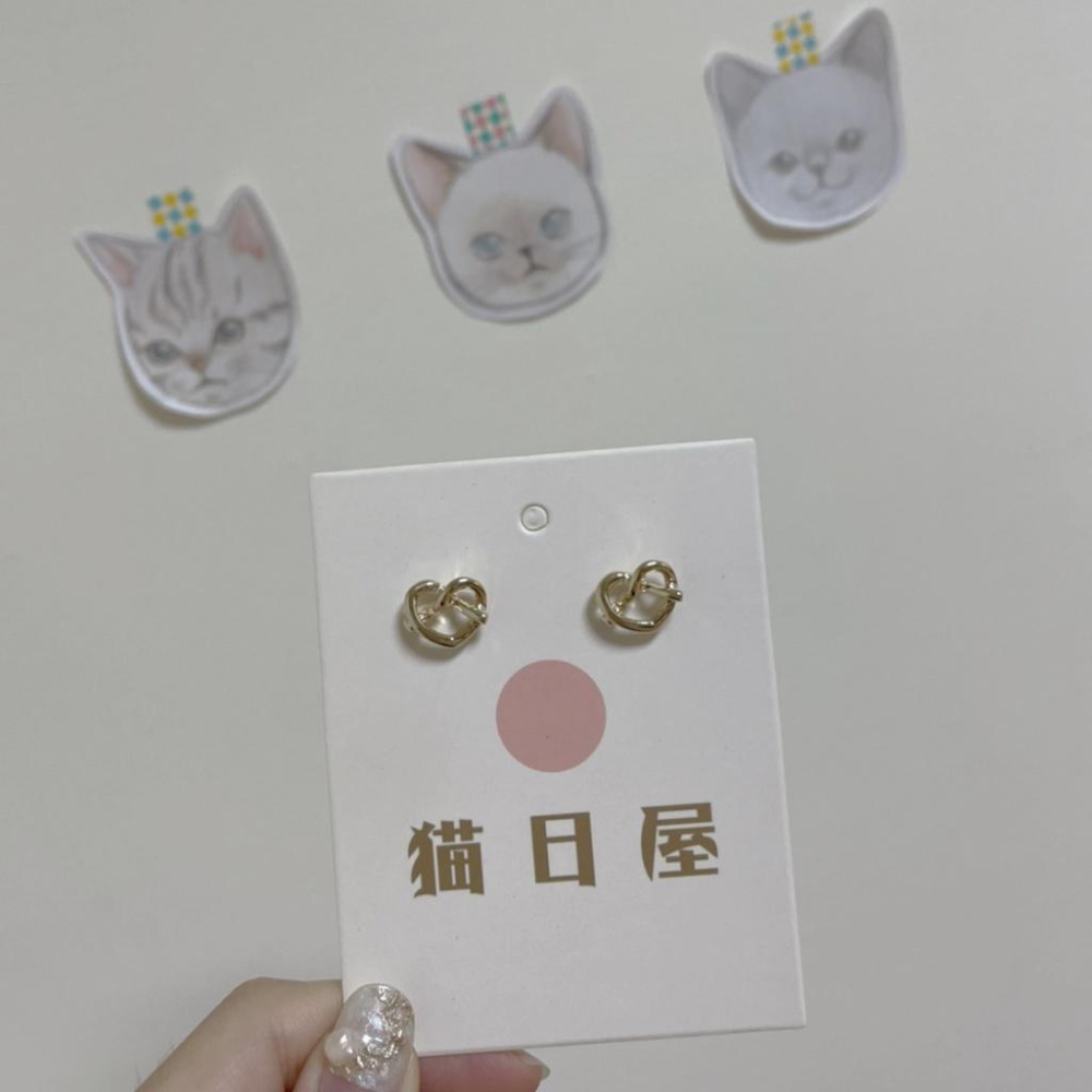 現貨💖猫日屋💖正韓🇰🇷 日系小巧可愛蝴蝶餅耳釘耳環-細節圖6