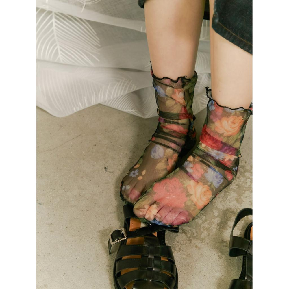 復古洋行 𝕧𝕚𝕟𝕥𝕒𝕘𝕖  正韓🇰🇷 透膚網紗花卉暈染造型襪子 Z002-細節圖3