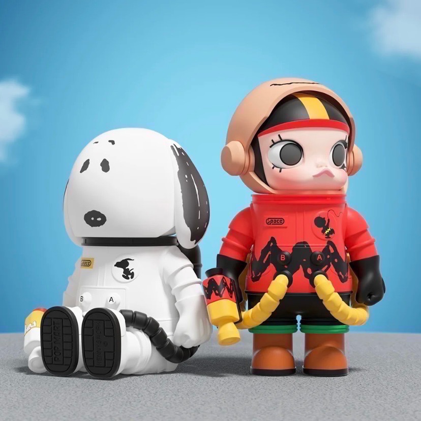 現貨 MEGA SPACE MOLLY 100% 查理·布朗&史努比 吊卡-細節圖2