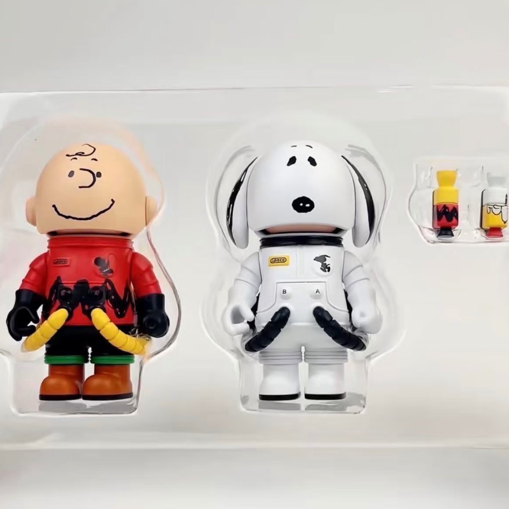 現貨 MEGA SPACE MOLLY 100% 查理·布朗&史努比 吊卡-細節圖4