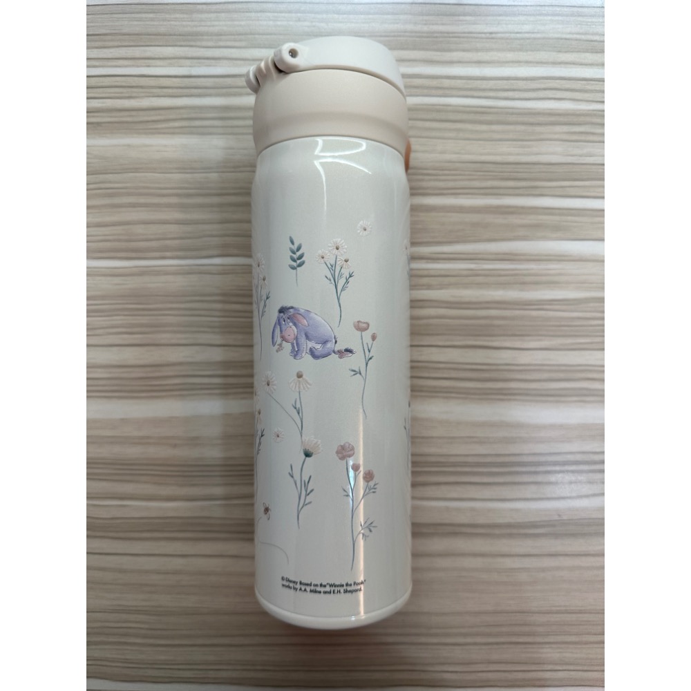 THERMOS 膳魔師 不鏽鋼 彈蓋 真空 保溫瓶 500ml 小熊維尼(花園篇) JNL-502WP-GD-細節圖9