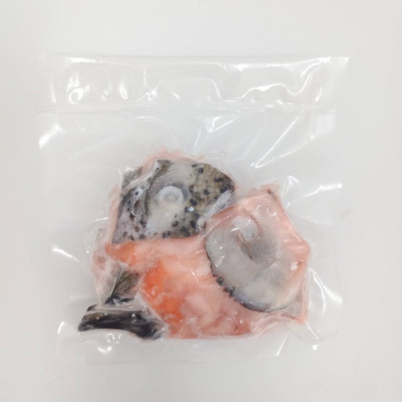【一夫水產】挪威－鮭魚頭下巴切丁（200g/包）-細節圖5