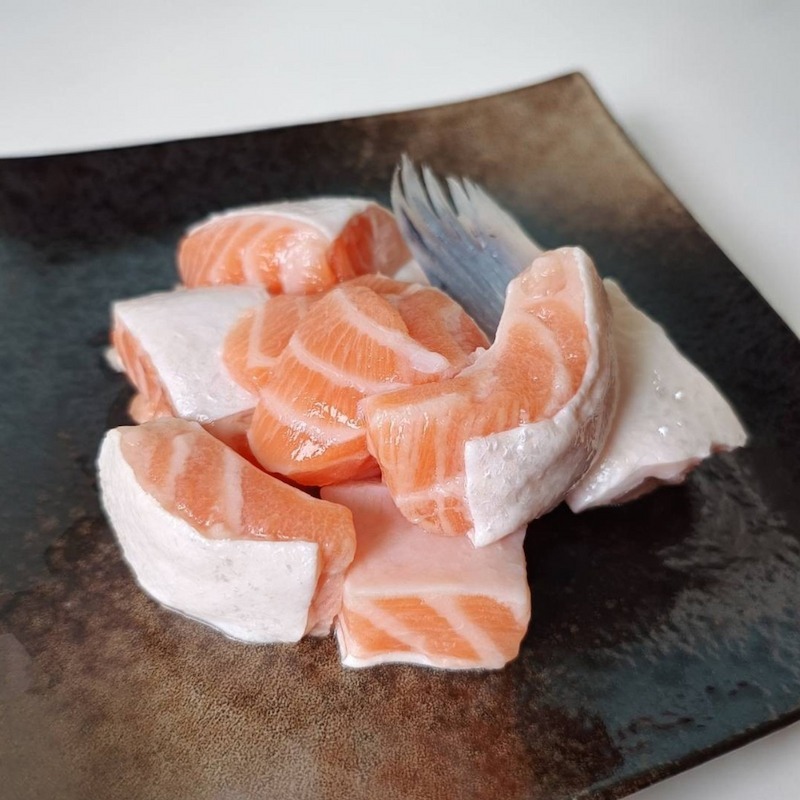 【一夫水產】挪威－鮭魚帶皮腹肉塊（200g/包）-細節圖3