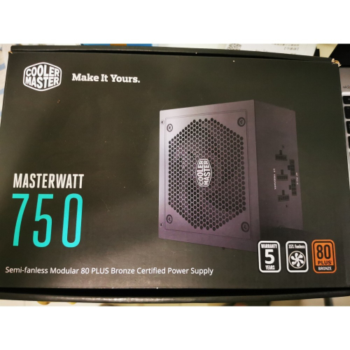[二手] Cooler Master MasterWatt 750 瓦半模組化電源供應器 80 Plus