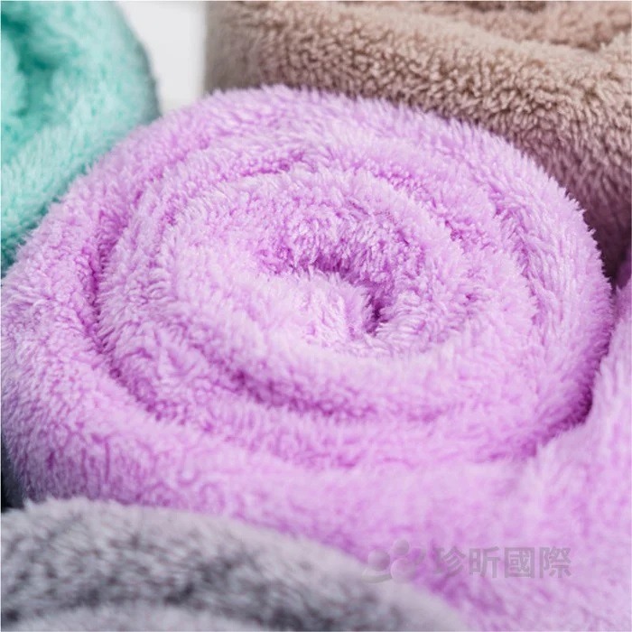 【漂亮購物】繽紛可愛小熊鈕扣珊瑚絨柔軟乾髮帽 1入 顏色隨機 浴帽 乾髮帽 珊瑚絨-細節圖6