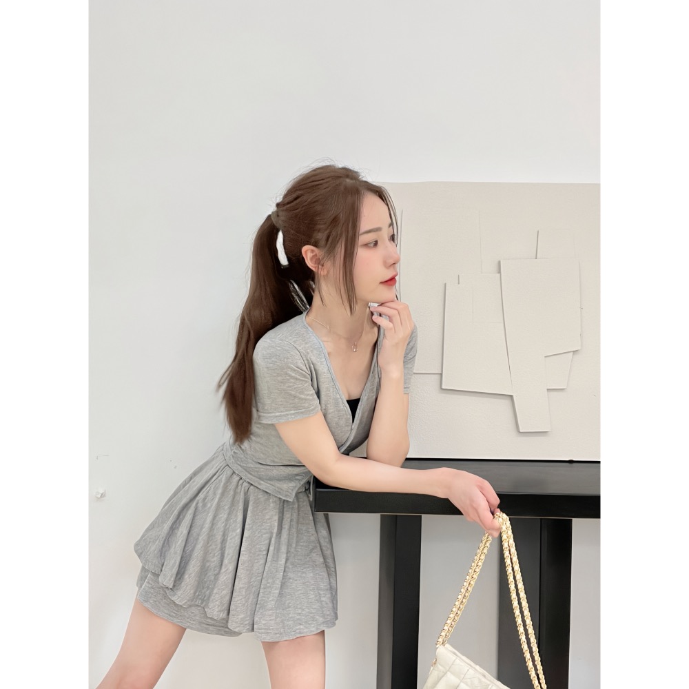 開襟鈕扣Ａ字褲裙套裝-細節圖4