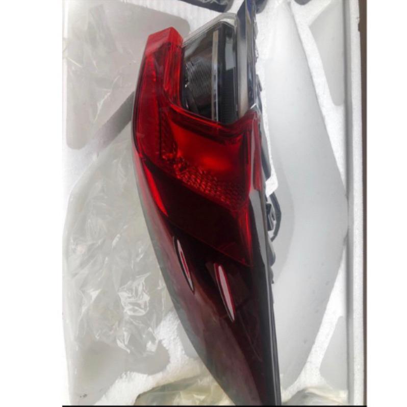Altis 後尾燈+方向燈總成(左側)邊一組 2500 NT有貨·台北市-細節圖7