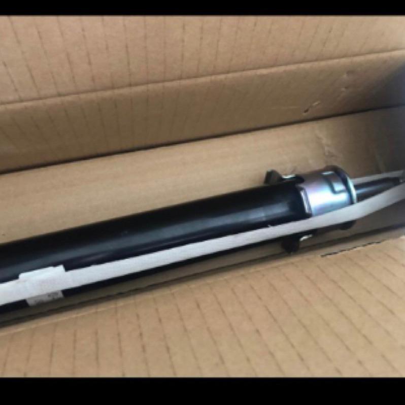 原廠避震便宜賣。避震器CRV HONDA 四隻起賣沒彈簧)實物拍攝 NT$-細節圖5