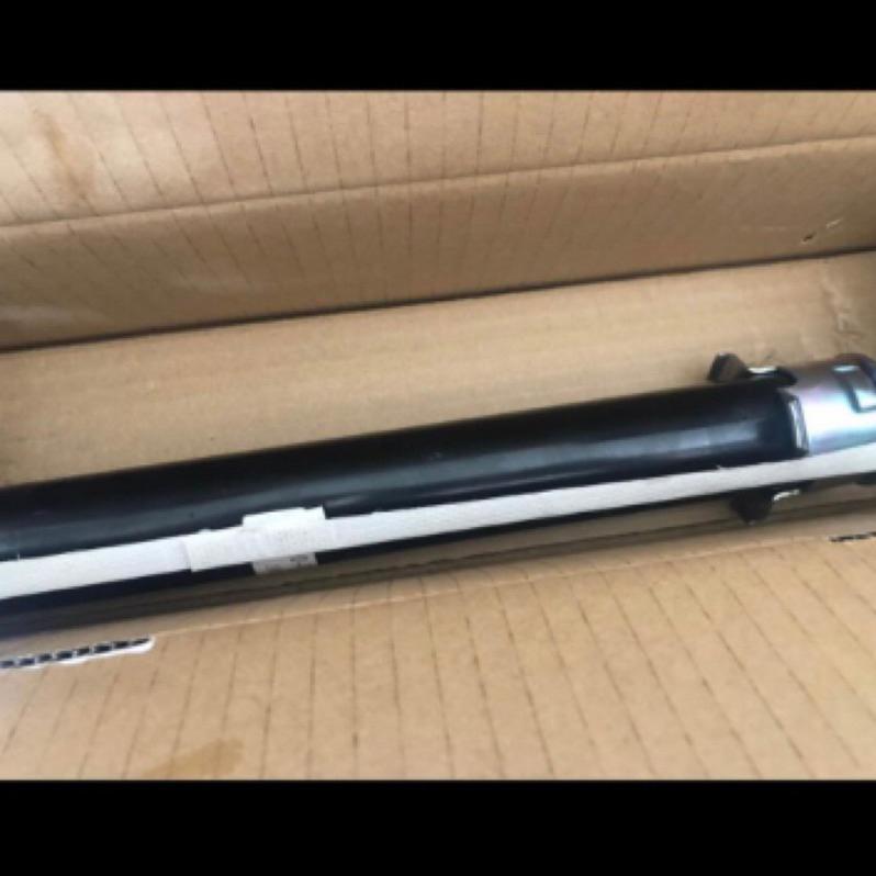 原廠避震便宜賣。避震器CRV HONDA 四隻起賣沒彈簧)實物拍攝 NT$-細節圖7