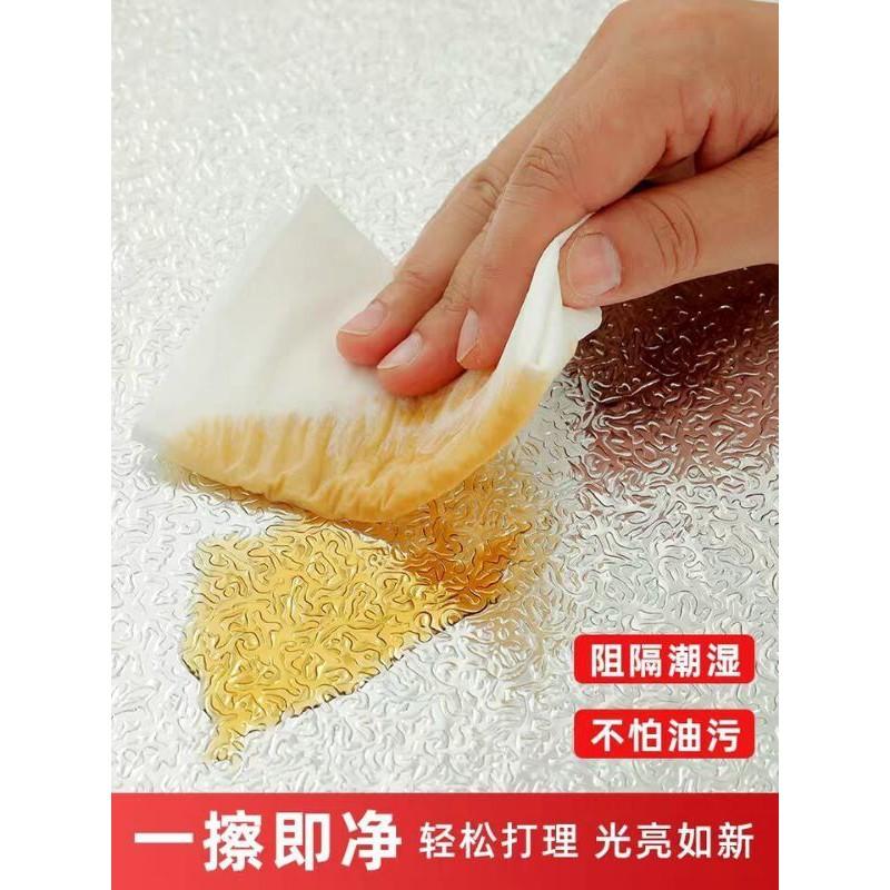 現貨  廚房防油貼紙灶台耐高溫牆貼防水防潮牆紙自粘檯面櫃子抽屜鋁箔紙-細節圖2