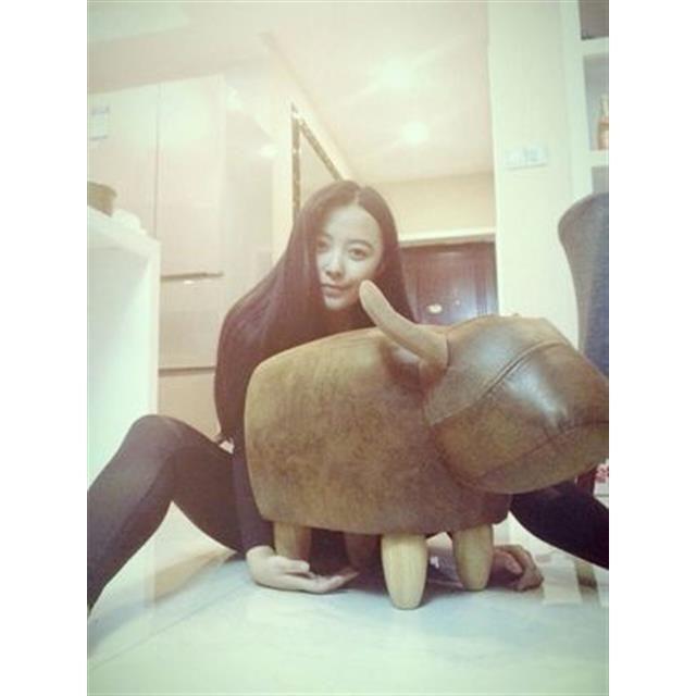 現貨出清創意牛凳換鞋凳實木腳凳小豬儲物凳大象凳動物凳羊梳妝凳收納沙發-細節圖2