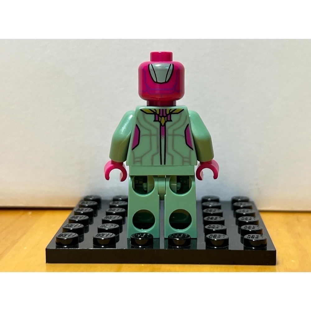 [樂高小天地]LEGO 76032  Super Heroes 超級英雄 Vision 幻視-細節圖2