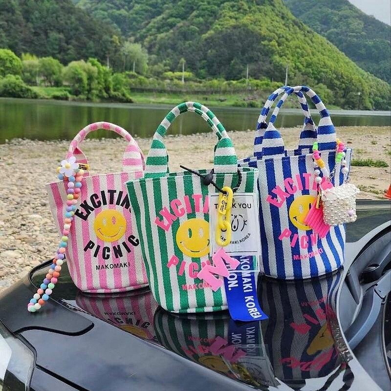 Chellmee ✈️韓國代購✈️「MAKOMAKI  」笑臉條紋水桶包 手提包 肩背包-細節圖3