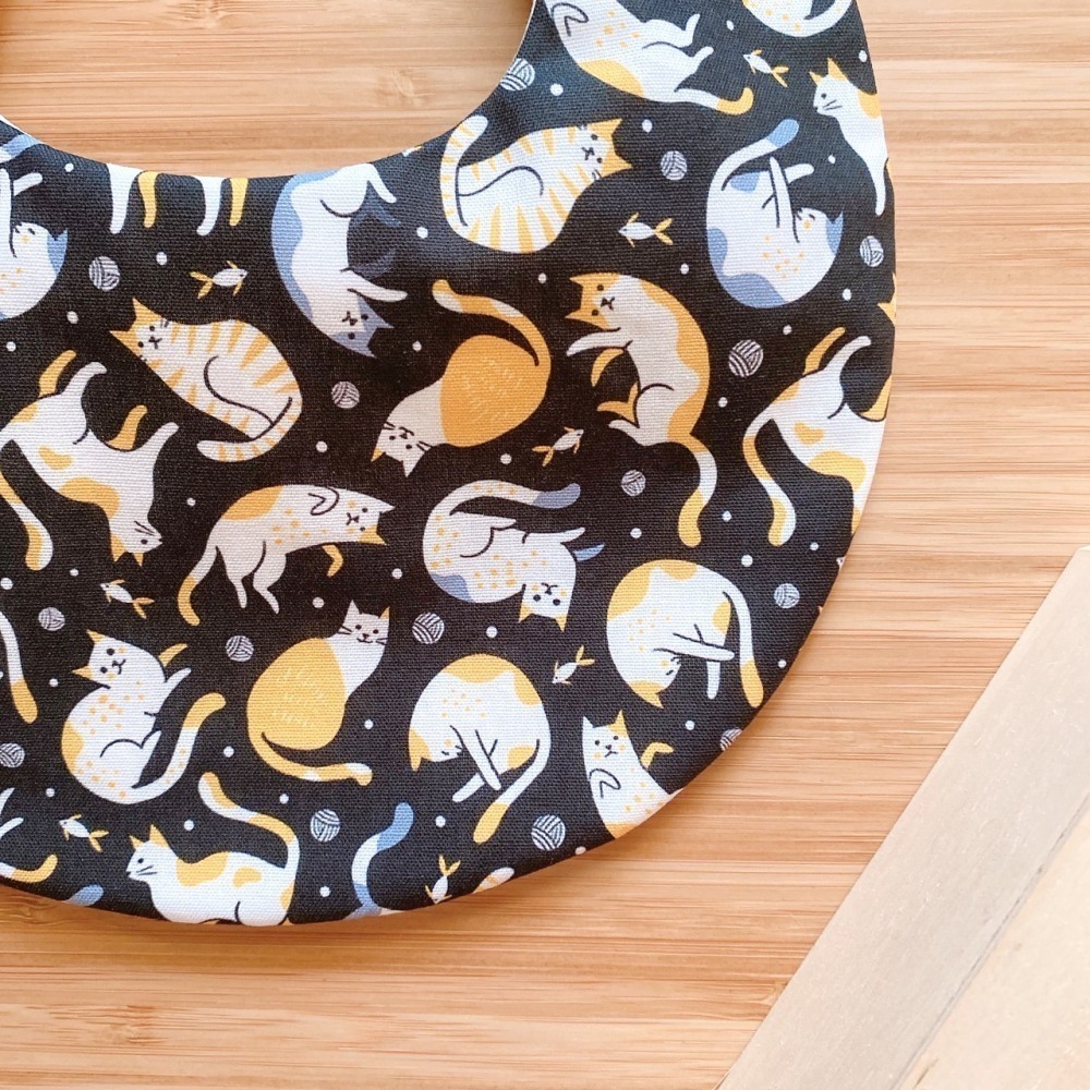 【babysheep】6層棉毛線貓咪圍兜 蛋型圓兜 圍兜兜 男寶圍兜 寶寶口水巾 手作圍兜 圍兜 口水巾 吸水兜 客製-細節圖3