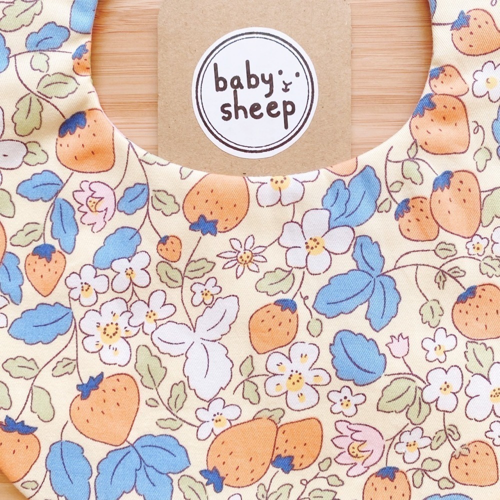 【babysheep】特價8層清新草莓圍兜 蛋型圓兜 草莓 花圍兜 圍兜兜 寶寶口水巾 手作圍兜 圍兜 口水巾 吸水兜-細節圖3