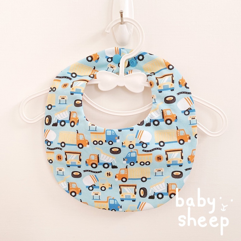 【babysheep】8層工程車車圍兜 蛋型圓兜 男寶圍兜 圍兜兜 寶寶口水巾 手作圍兜 圍兜 口水巾 吸水兜 兜兜-細節圖4