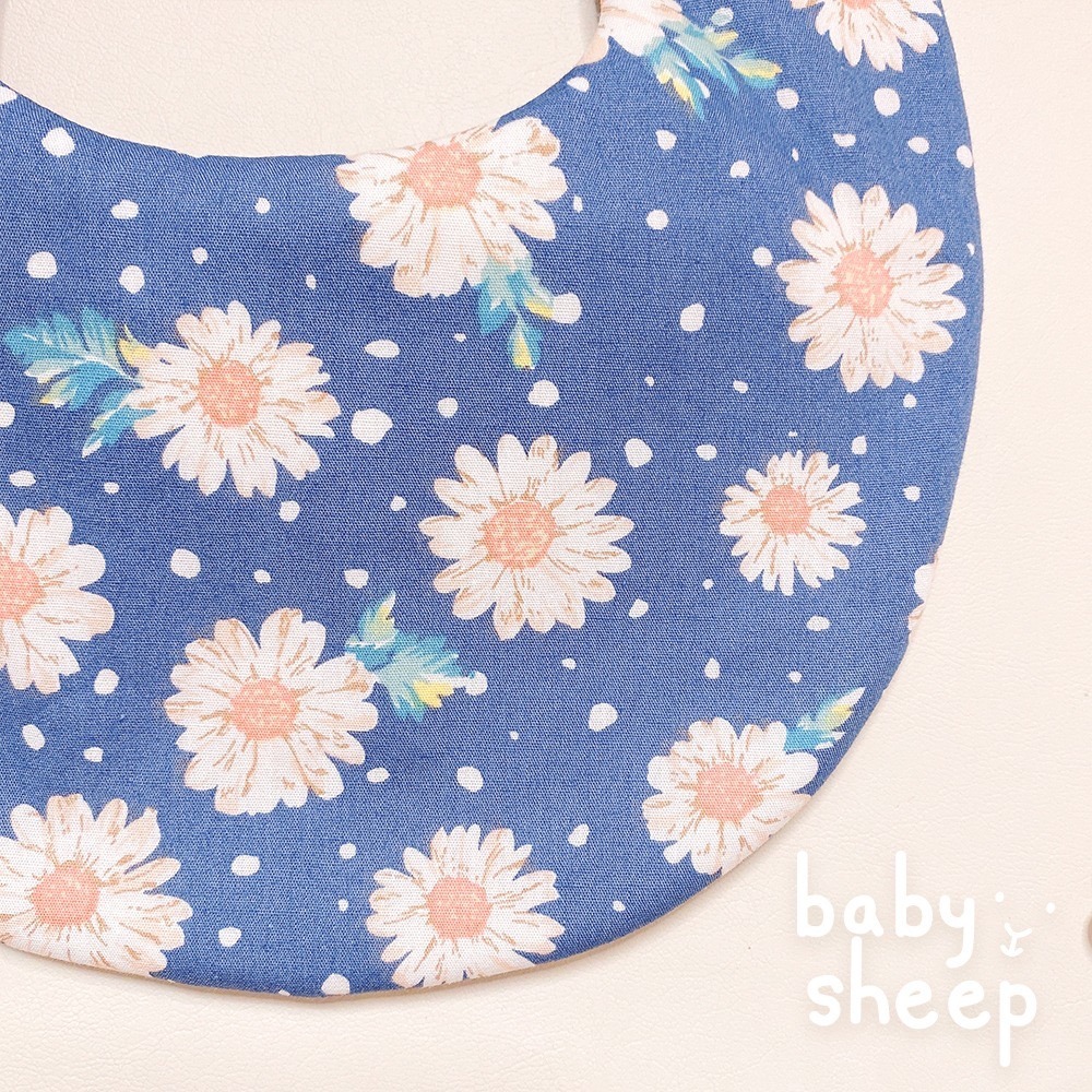 【babysheep】8層棉優雅藍花花圍兜 蛋型圓兜 女寶圍兜 圍兜兜 花花圍兜 寶寶口水巾 手作圍兜 口水巾 吸水兜-細節圖3