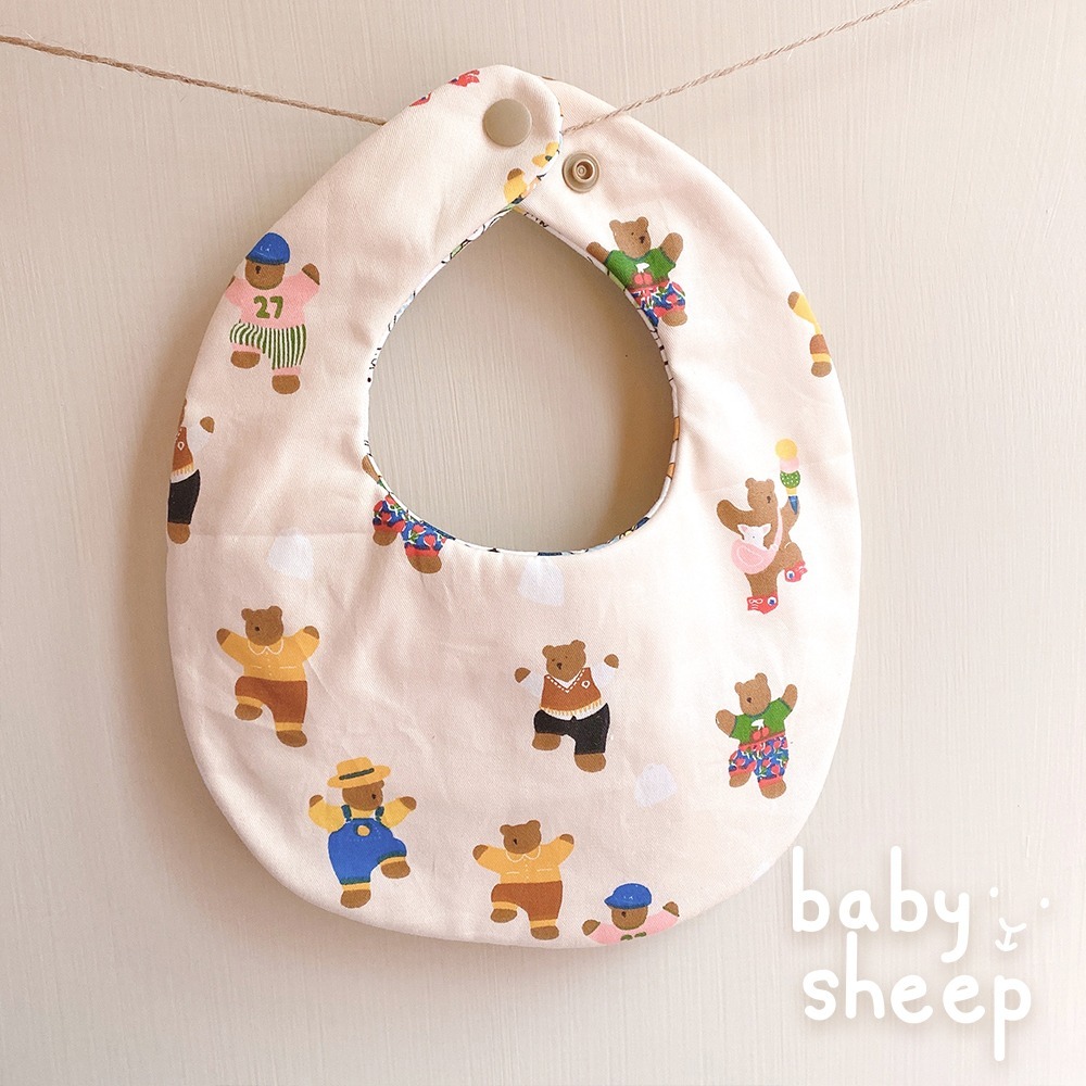 【babysheep】8層棉快樂熊圍兜 蛋型兜 熊熊們 小熊口水巾 韓系風格 熊熊吸水兜 口水巾 吸水兜 好搭 手作-規格圖3