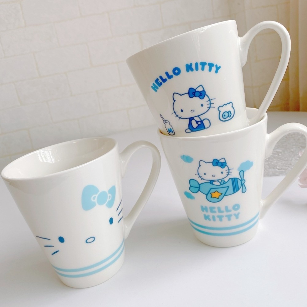 🎈彩虹尾巴🎈KITTY大容量陶瓷水杯 Hello Kitty 50週年 馬克杯 杯子 大臉 飛機 復古水藍系列-細節圖6