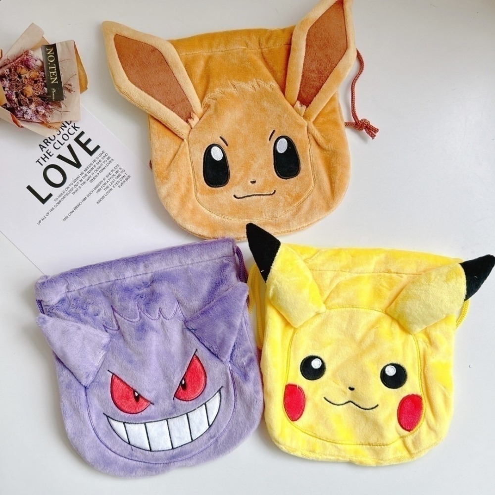 🎈彩虹尾巴🎈寶可夢立體耳朵束口袋 縮口袋 小物收納 皮卡丘 伊布 卡比獸 耿鬼 布撥 絨毛束口袋-細節圖5