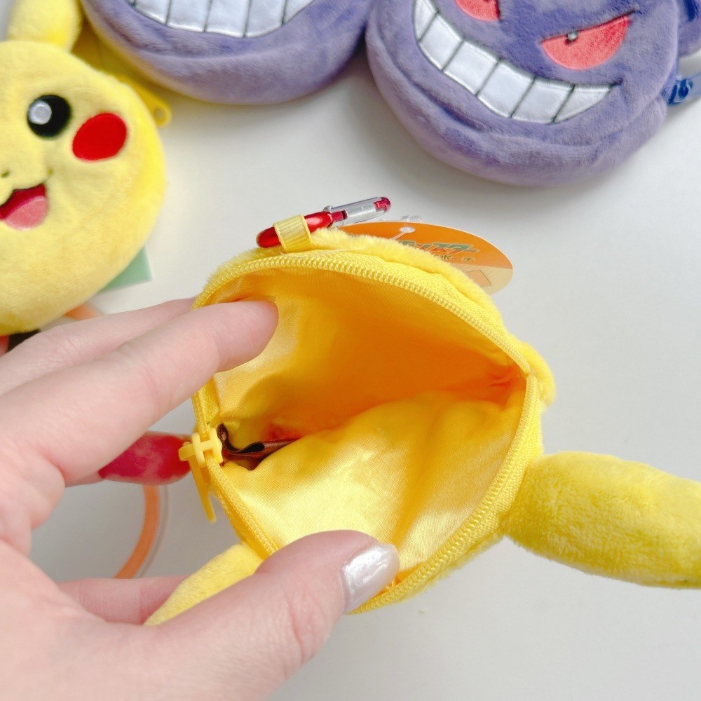 🎈彩虹尾巴🎈寶可夢絨毛零錢包附登山扣 皮卡丘 耿鬼 零錢包 扁平收納包 拉鍊 大頭造型 絨毛零錢包-細節圖2